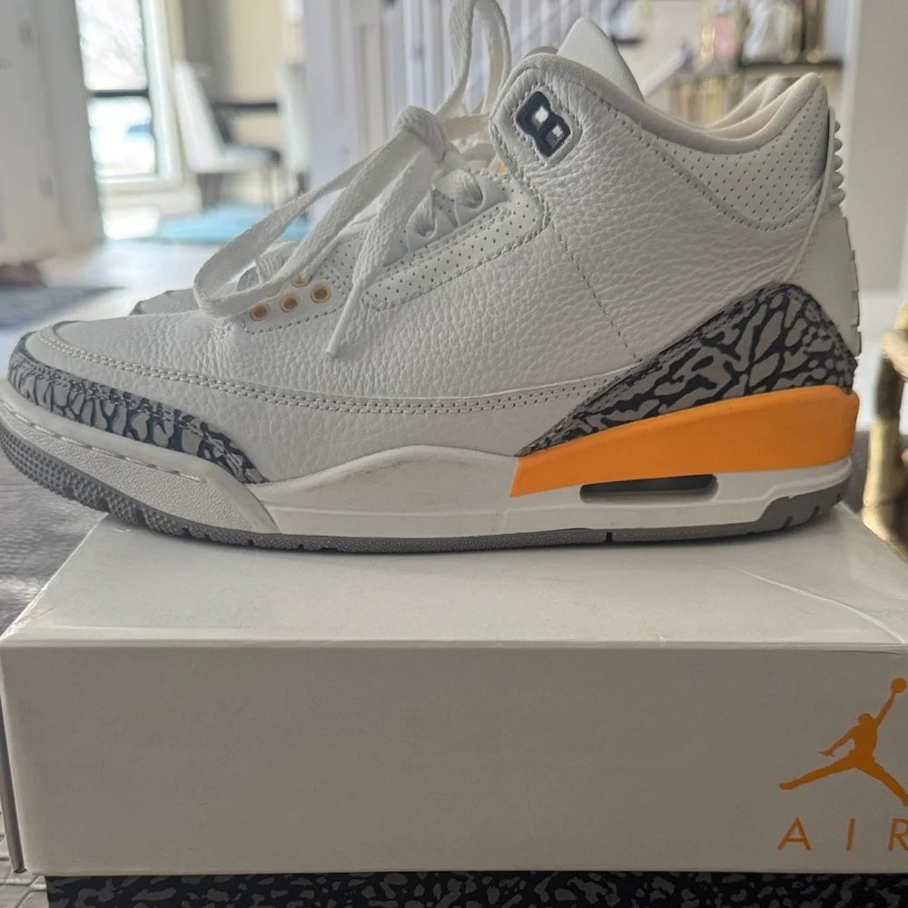Nike White & Orange Retro Basketball Sneakers with Elephant Print - Picture 3 of 5